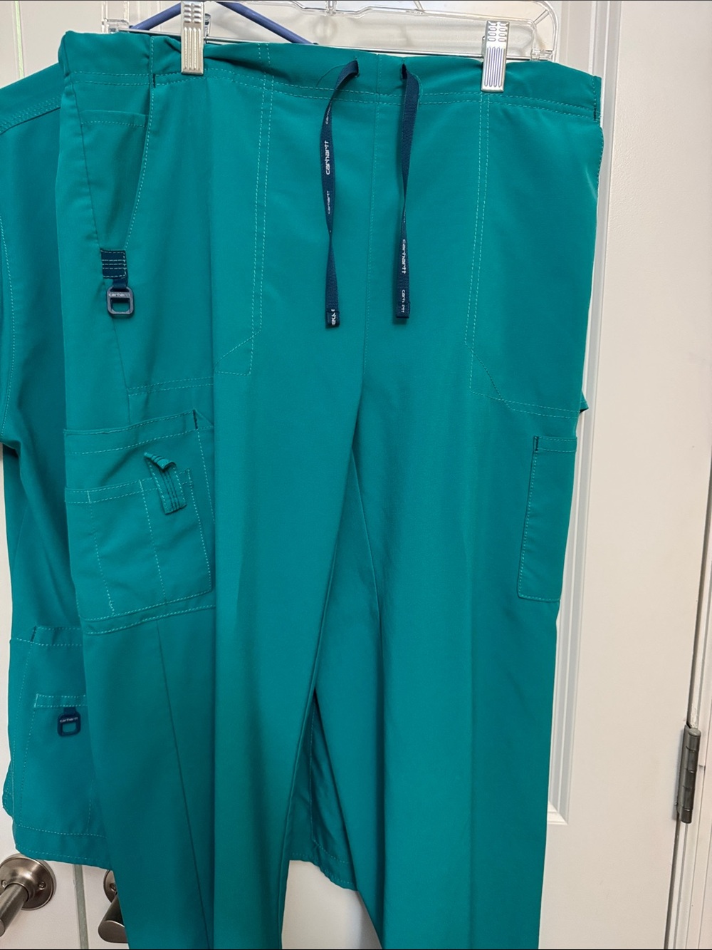 Carhartt Teal V-Neck Scrub Top - Picture 5 of 6